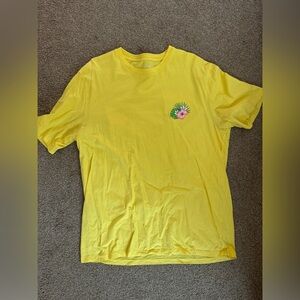 Vineyard vines tee shirt